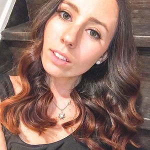 Meet your Posher, Caroline